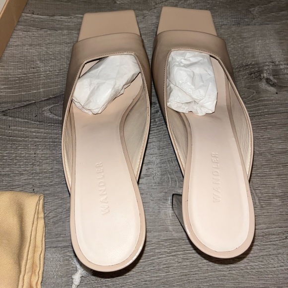 WANDLER - ISA sandal goat leather shiny almond size 39 - Picture 3 of 14